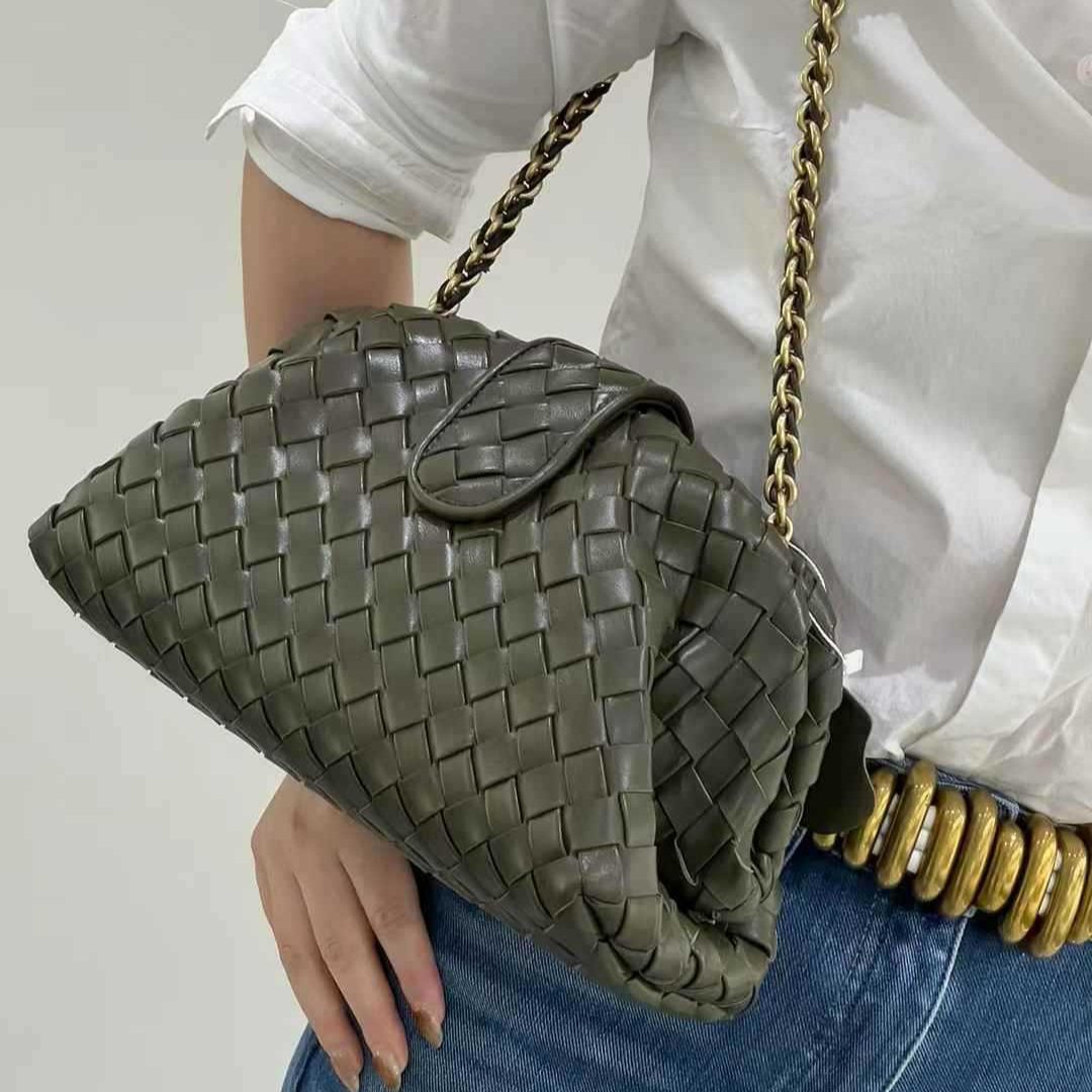 Fashion green clutch