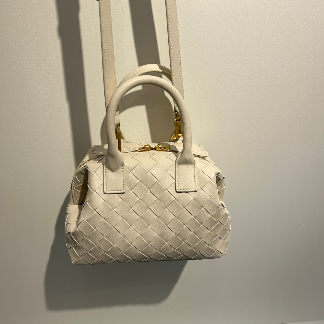 Woven Handbag - Darlisette